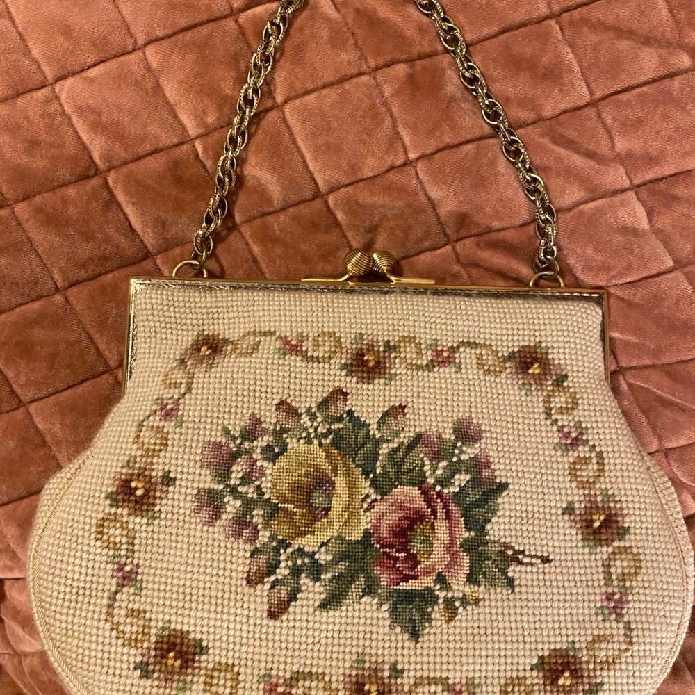 Floral needlepoint shoulder bag with golden chain strap